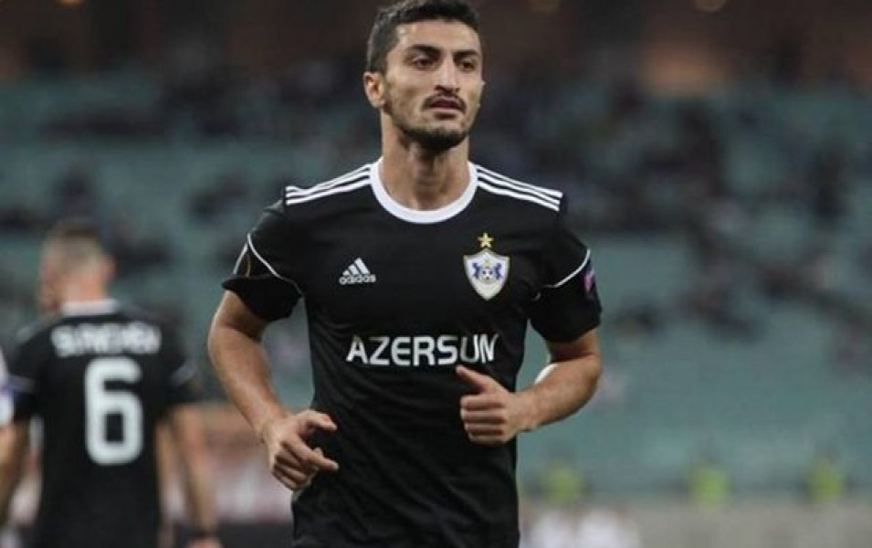 “Qarabağ” FK daha bir futbolçu ilə yollarını ayırıb.