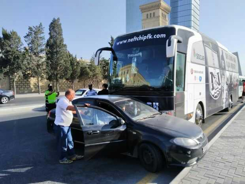 "Neftçi”nin avtobusu qəzaya düşdü
