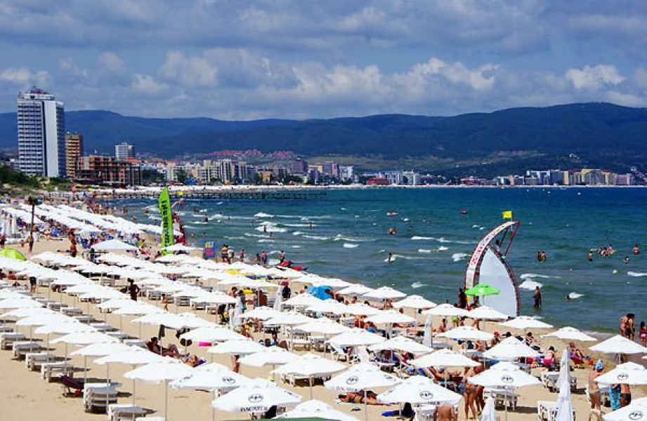 Bu ölkə də turizm mövsümünü açır