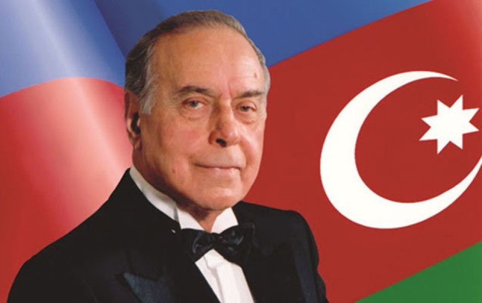 Heydər Əliyevin anadan olmasından 97 il ötür - Fotolar