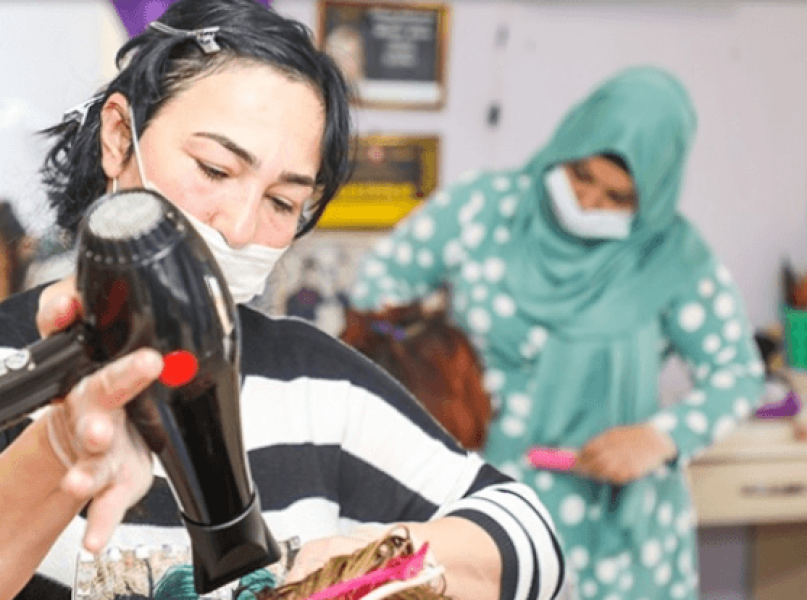 Bu gündən etibarən, gözəllik salonları açıldı