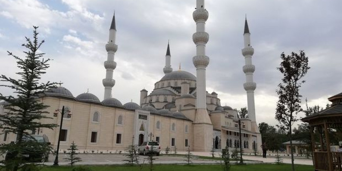 Qırğızıstanda məscidlər açıldı
