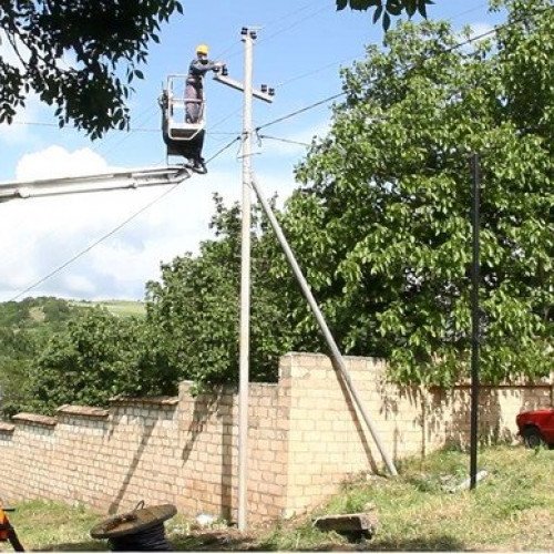 "Azərişıq” Şamaxının Çuxuryurd kəndində yenidənqurma işlərinə başlayıb