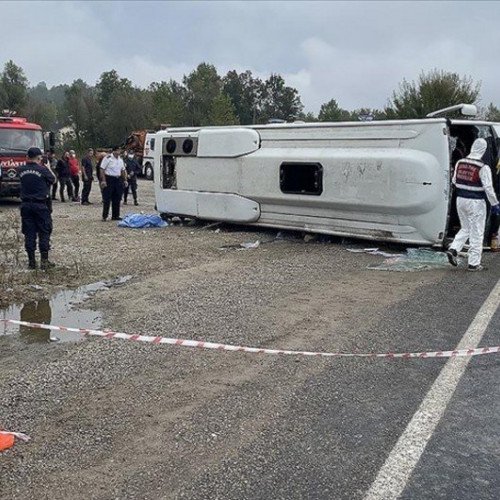 Türkiyədə ağır yol qəzası baş verib - ölənlər və yaralananlar var