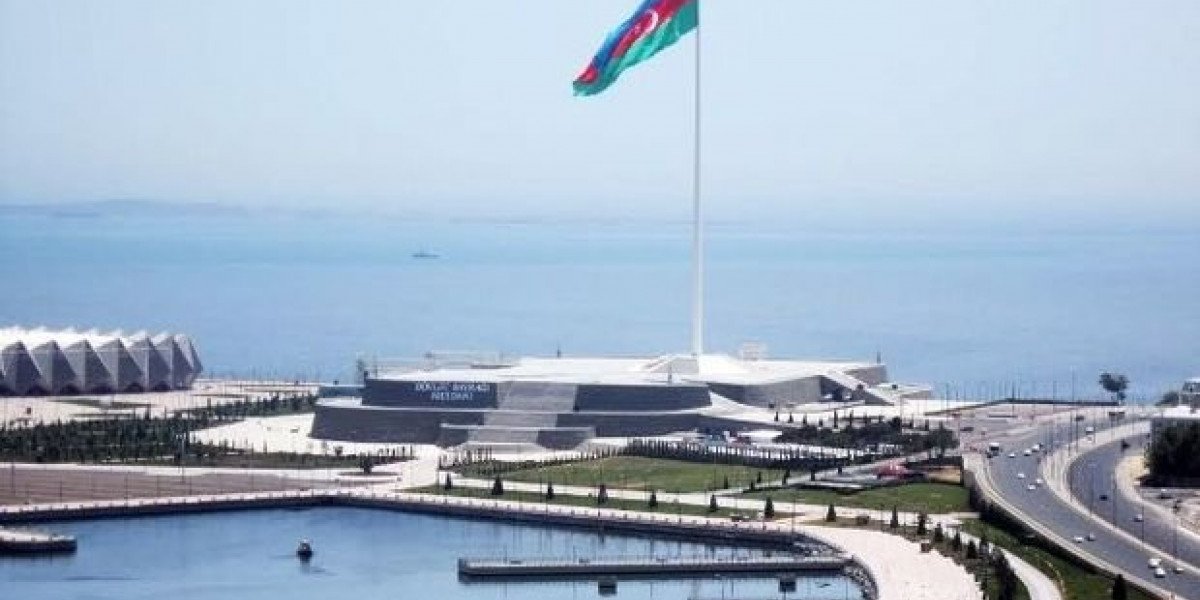 Azərbaycanda dünyanın ən hündür bayraq dirəyi quraşdırılacaq
