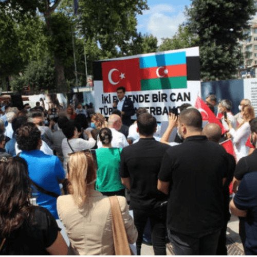 İstanbulda ölkəmiz və ordumuza dəstək aksiyası keçirilib