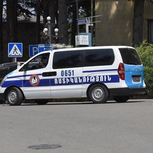 Tovuz istiqamətində baş verən döyüşdə 2 erməni polisi yaralanıb.