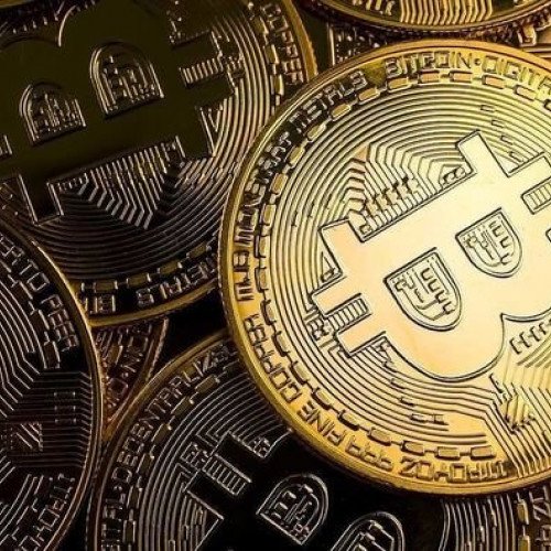 “Bitcoin”in qiyməti tarixi maksimumunu yenilədi