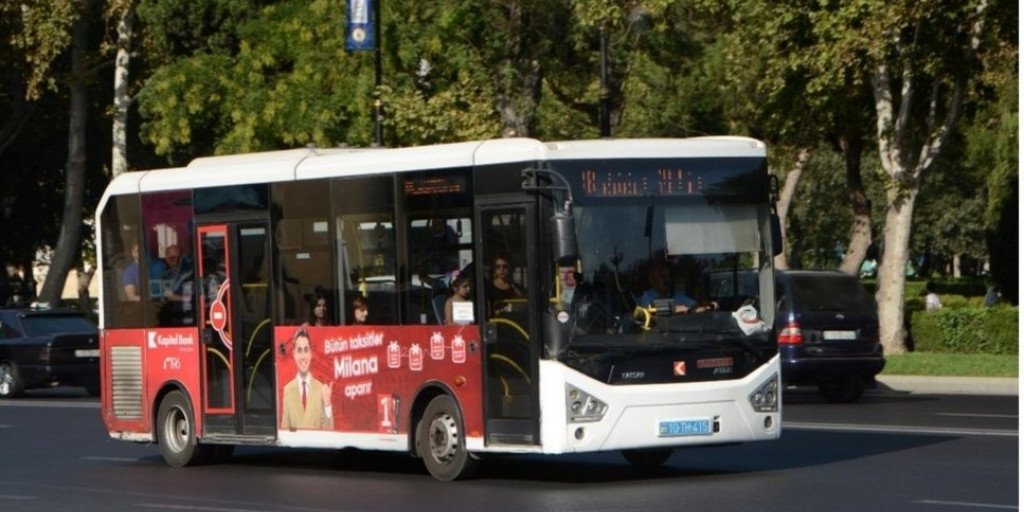 Zığ yolunda avtobus yandı