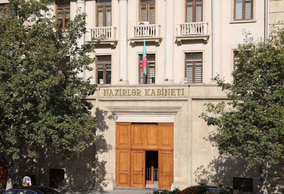 Dövlət orqanlarının bütün əməkdaşlarına fevralın 1-dək vaxt verildi - QƏRAR