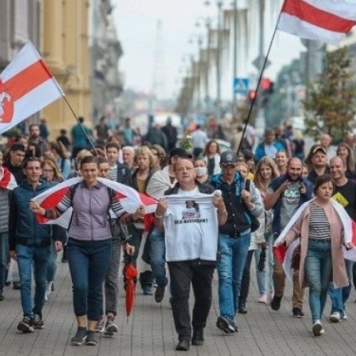 Lukaşenkoya növbəti etiraz və dəstək mitinqləri