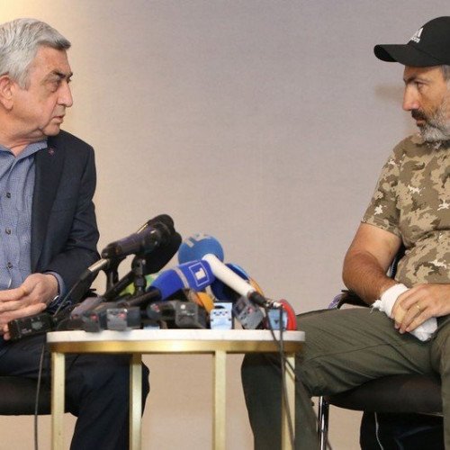 Sarqsyan Paşinyanı təhqir etdi: "Sən alnına satqın yazılan qorxaq rəhbərsən"