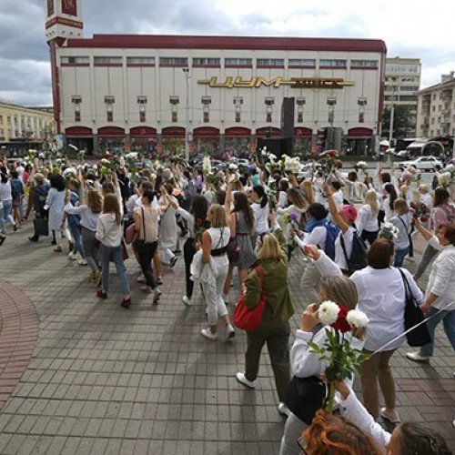 Minskdə etirazçılar Qələbə meydanına toplaşdı