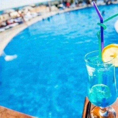 Karantin qaydalarını pozduğu deyilən hotellə bağlı polisdən açıqlama