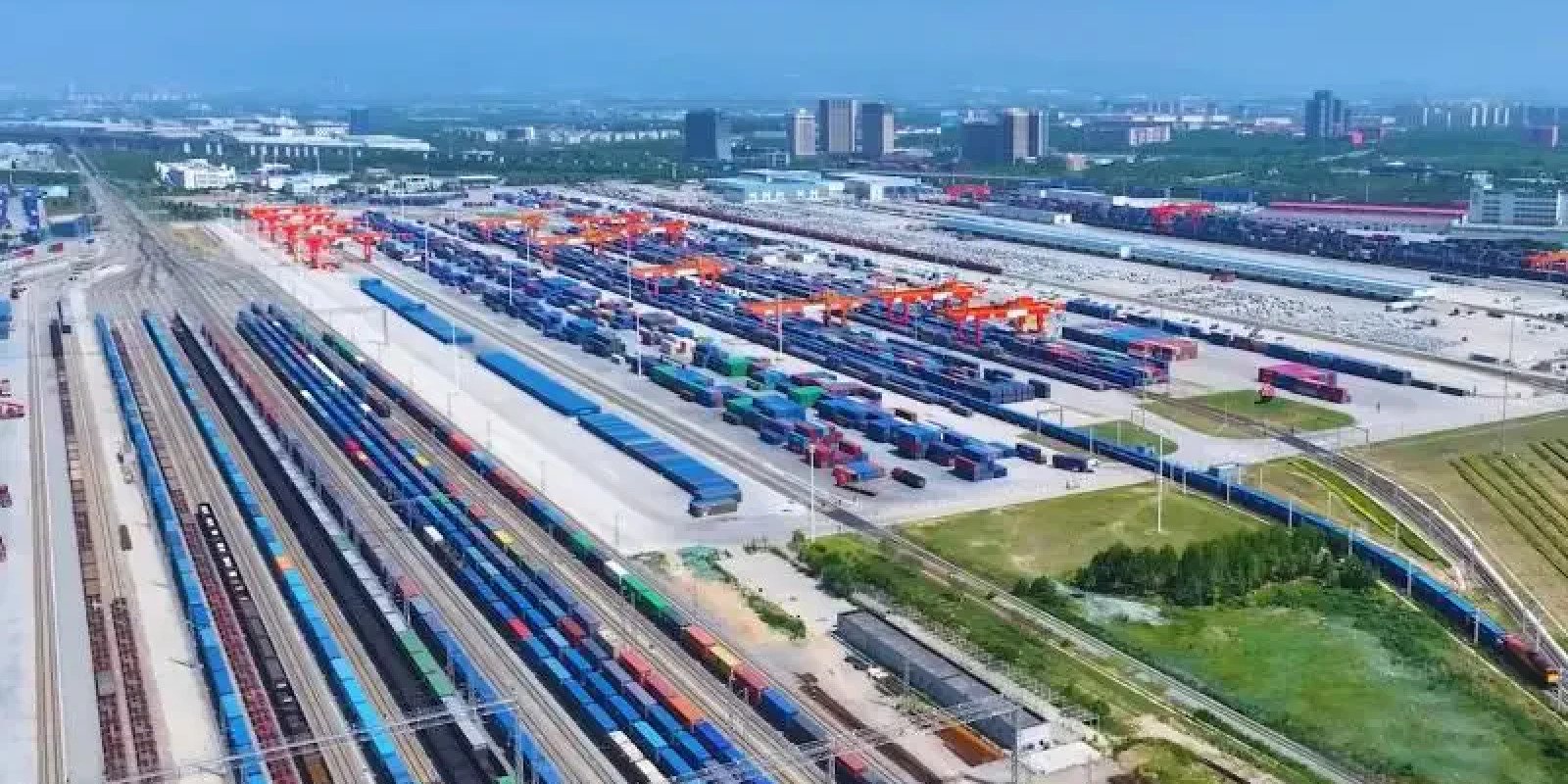 Çindən Türkiyəyə ilk yük qatarı yola düşüb