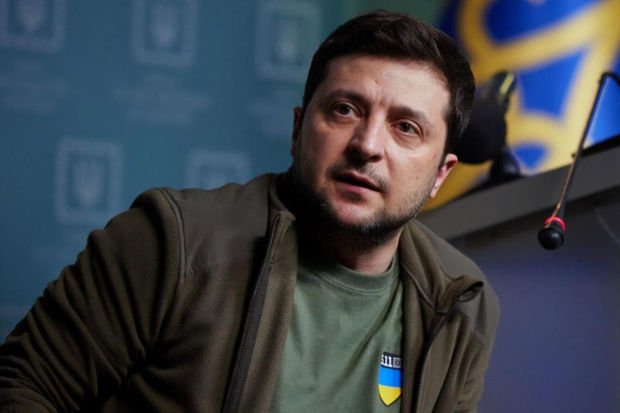 Podolyak: “Zelenski Kiyevi tərk etməyəcək”